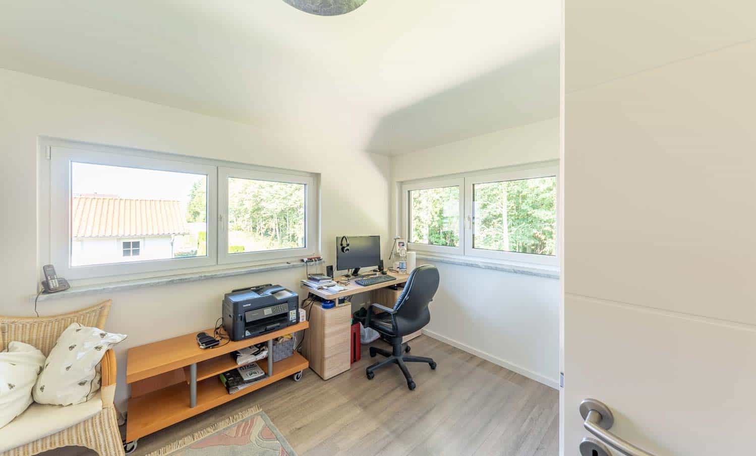 Haas TL Eggenfelden 295 Arbeitszimmer