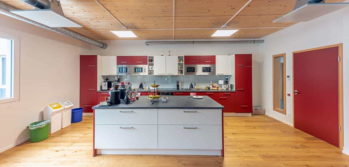Büro- und Laborgebäude - Haas Gewerbebau