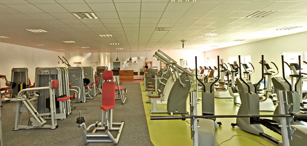Haas Gewerbebau: Physiotherapiepraxis mit Fitnessstudio
