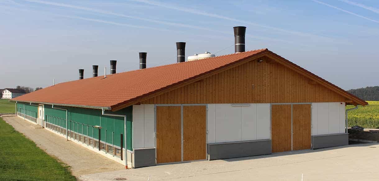 Bio-Hähnchenmaststall mit Wintergarten von Haas Landwirtschaftsbau