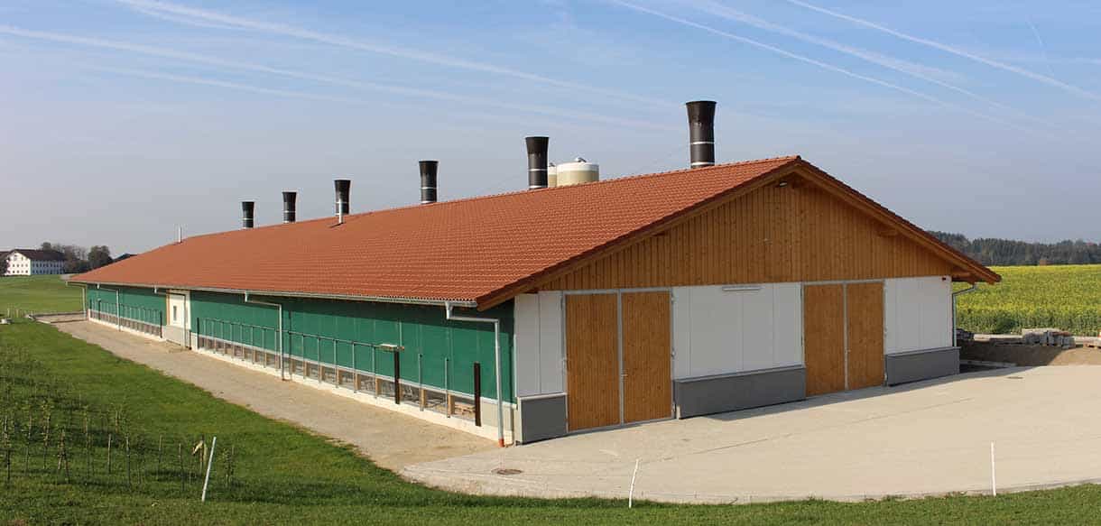 Bio-Hähnchenmaststall mit Wintergarten von Haas Landwirtschaftsbau