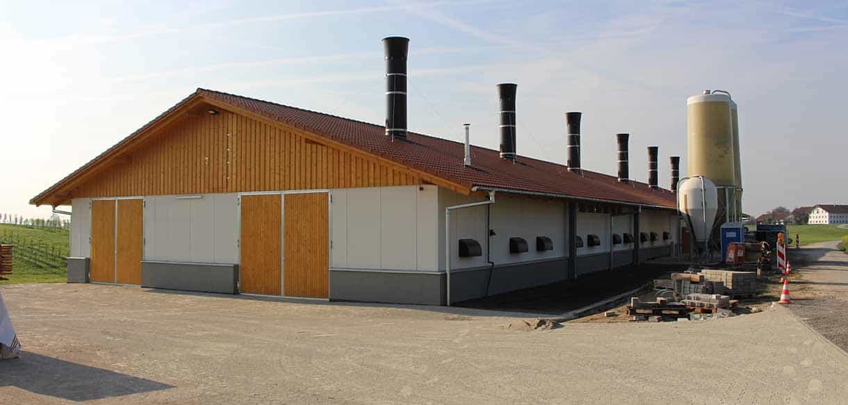 Bio-Hähnchenmaststall mit Wintergarten von Haas Landwirtschaftsbau