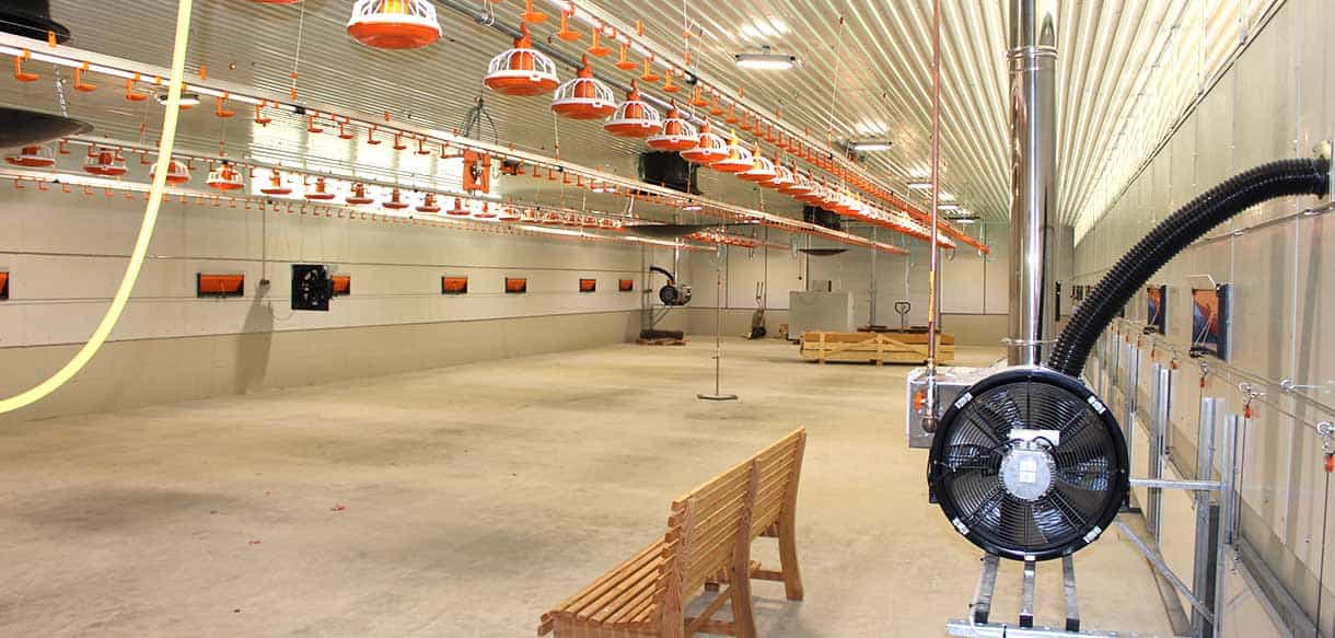 Bio-Hähnchenmaststall mit Wintergarten von Haas Landwirtschaftsbau