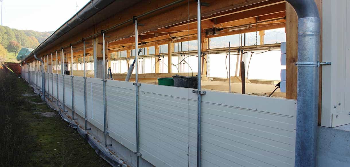 Schweinemaststall als Bio-Offenstall von Haas Landwirtschaftsbau