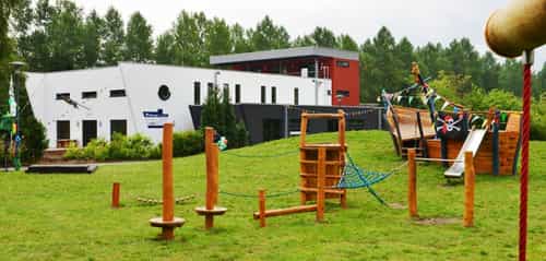 AOK-Klinik Rügen mit dem Indoor-Spielplatz von Haas Gewerbebau