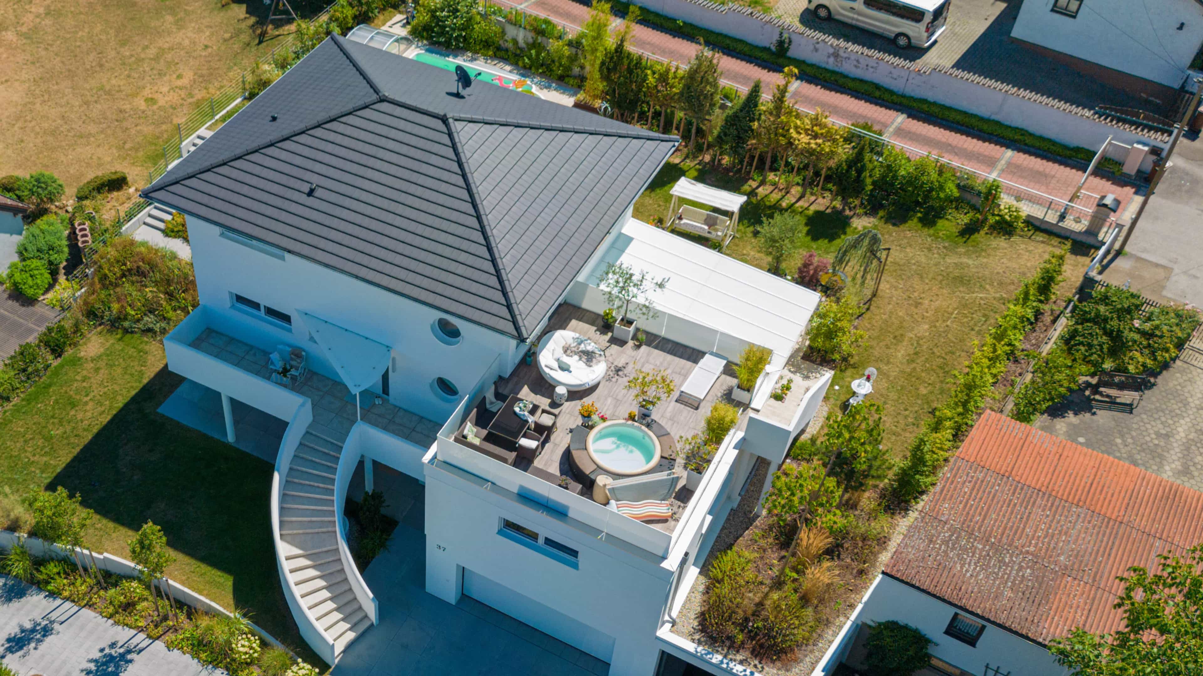 Haas Fertigbau Außenbereich Balkon